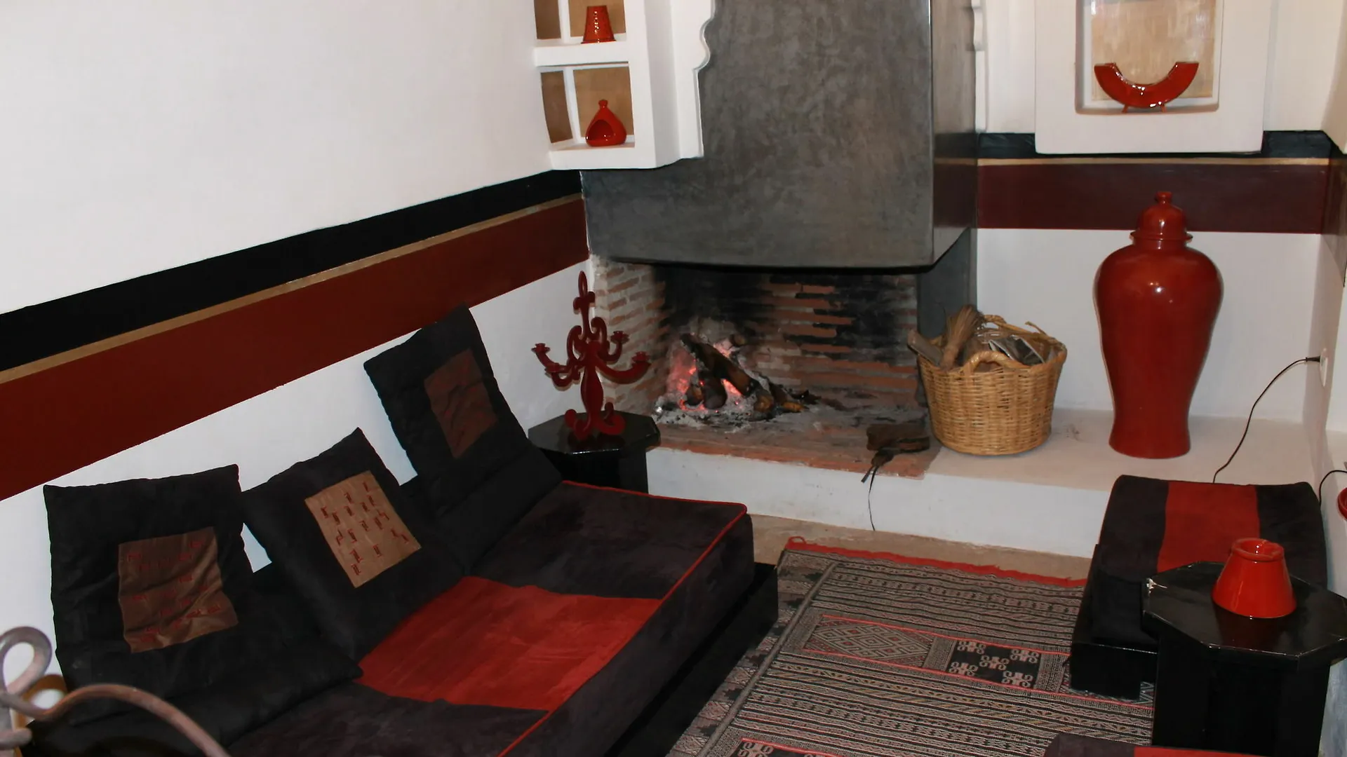 Riad 5 Sens Marrakesh 3*,